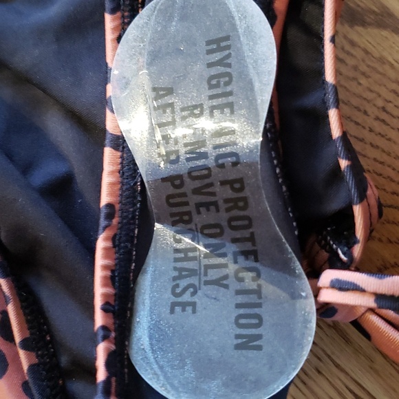 (8) NWT Maree Maree Leopard Print One Shoulder One Piece Swimsuit Austrailian - Picture 10 of 11